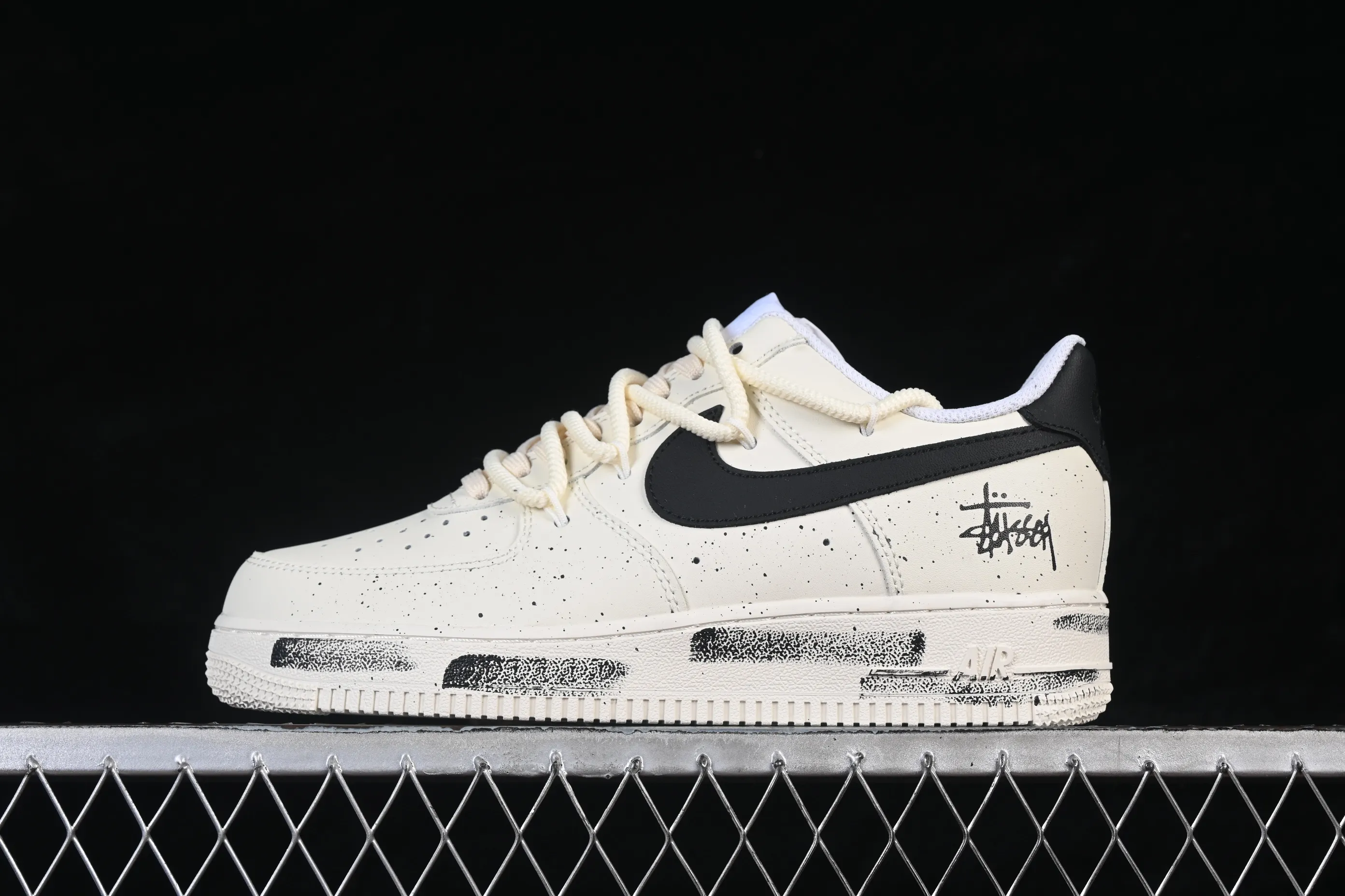 All categories Nk Air Force 1 Air Force series Nk Air Force 1 Low Air Force low-top Nike Air Force 1'07 Low Two-dimensional theme Air Force 1 low-top casual sneakers ZH0316-159